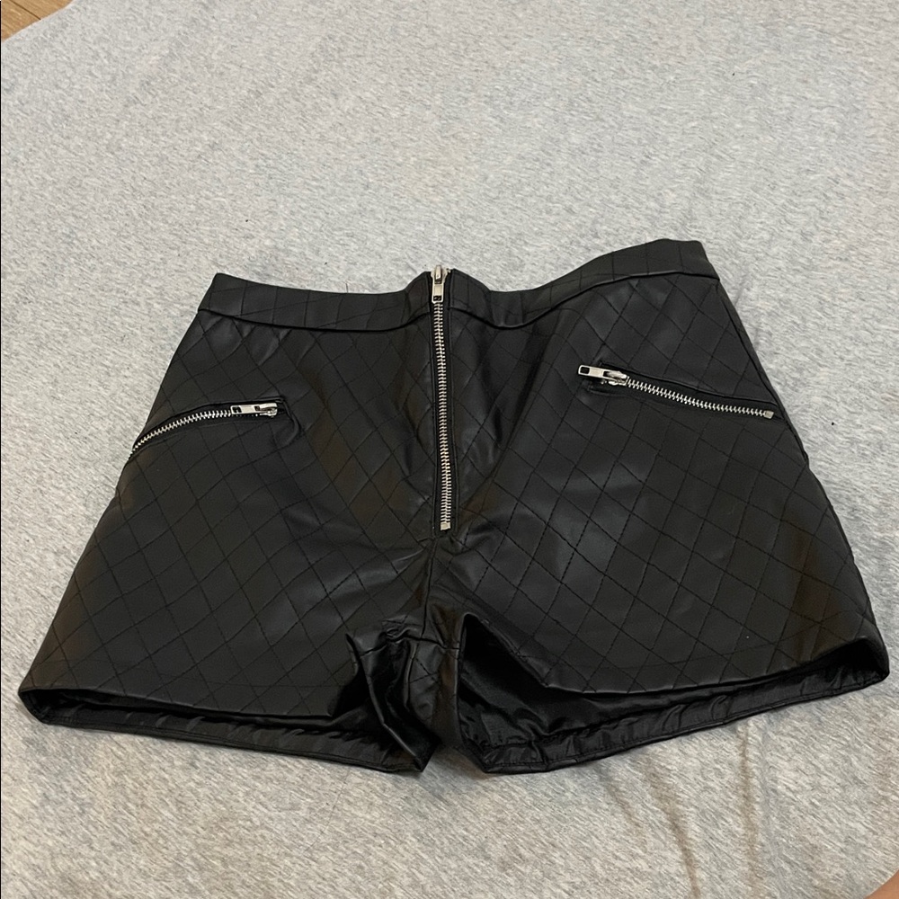Tobi Black High Waist Quilted Shorts
